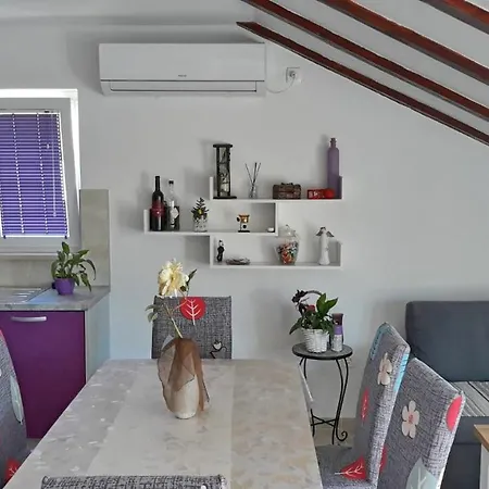 Clementina Sunrise Apartment