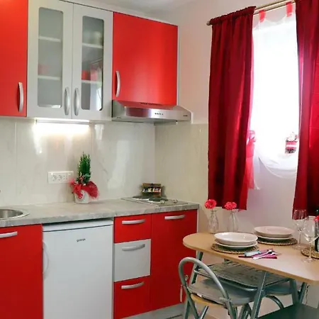 Clementina Sunrise Apartment Orebic